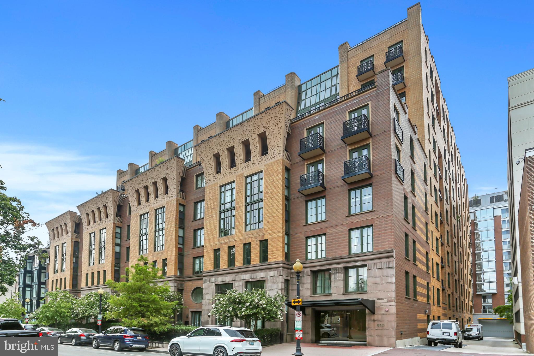910 M STREET NW Unit: 906