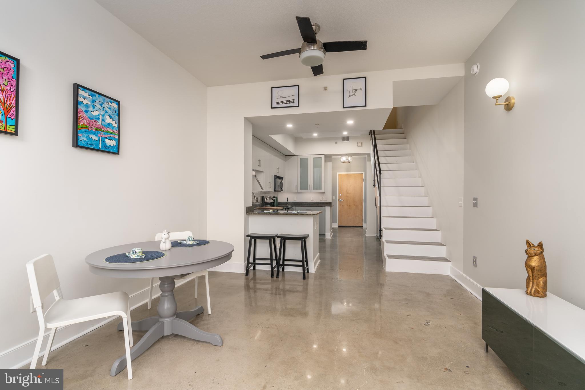 910 M St NW #112