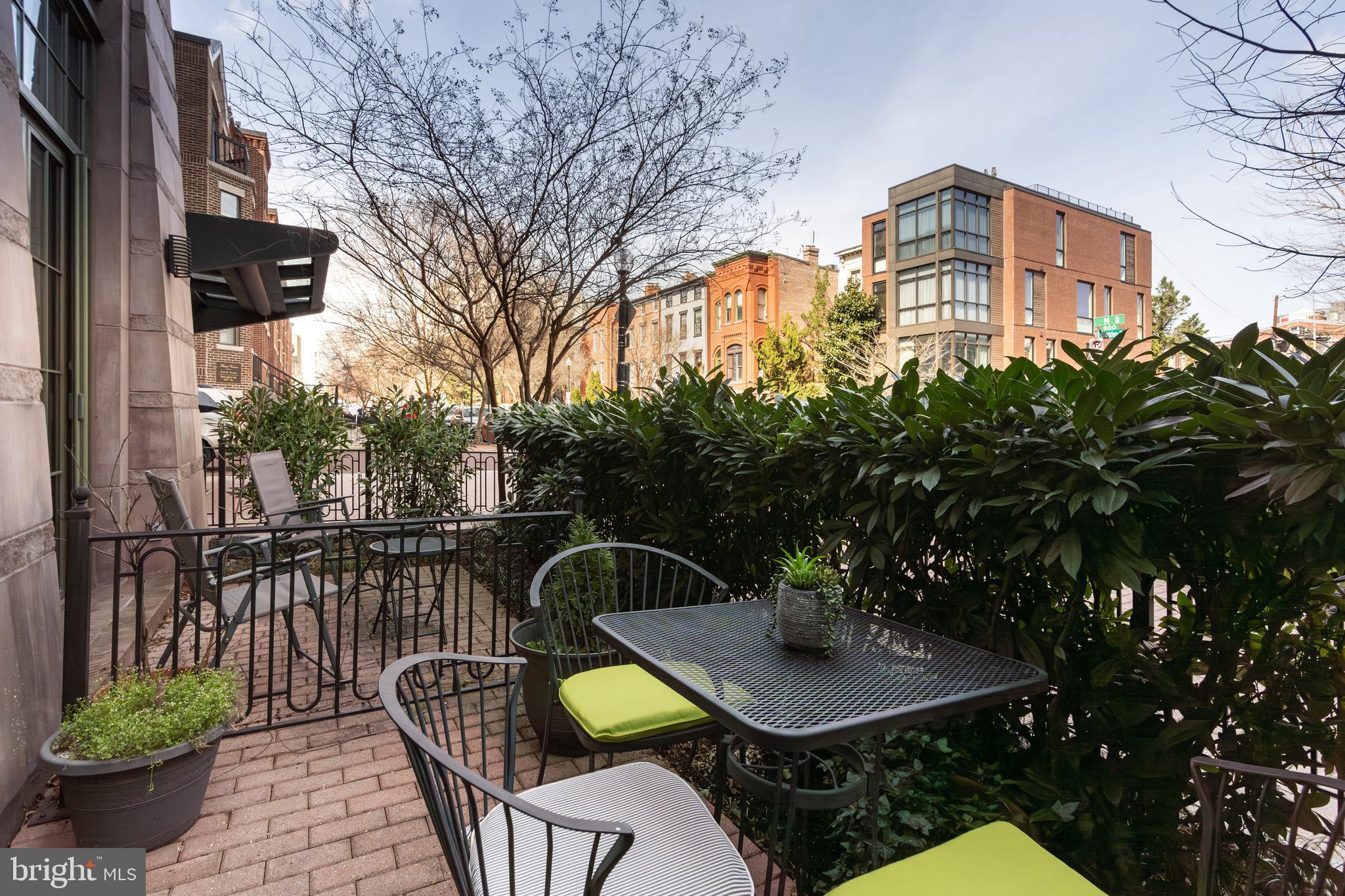910 M St NW #112