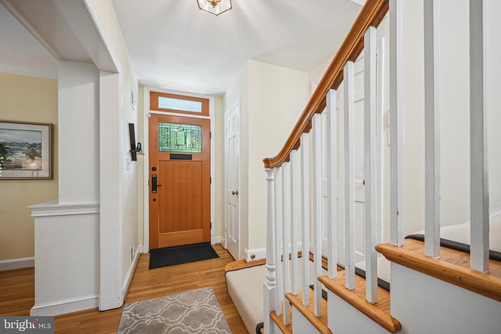 2808 29th Pl NW