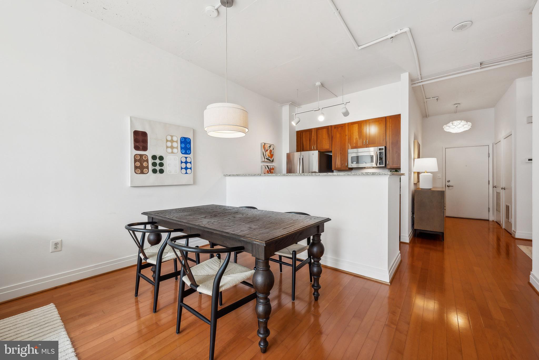 2020 12th St NW #418