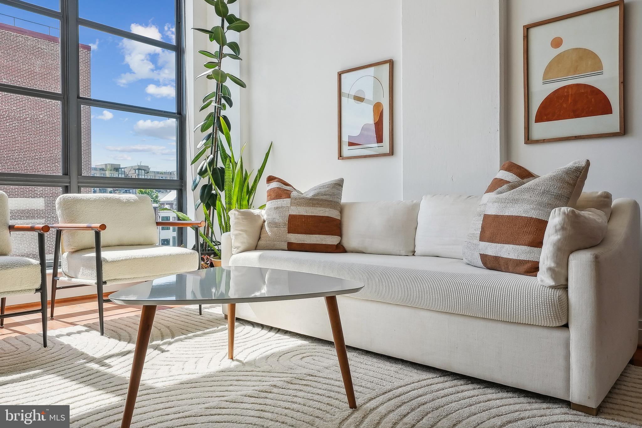 2020 12th St NW #418