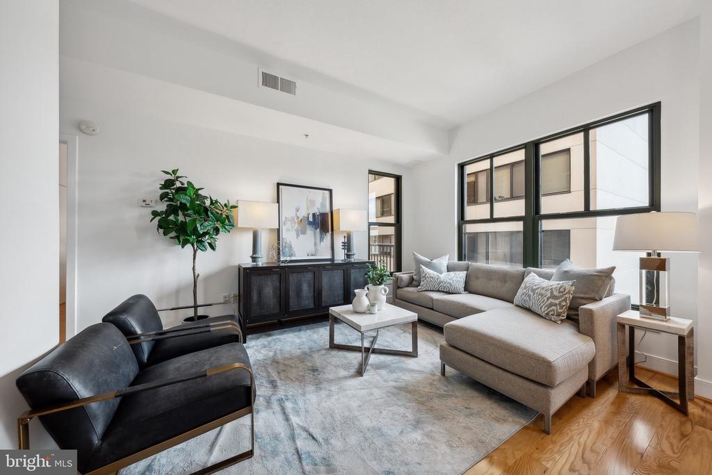 910 M St NW #609