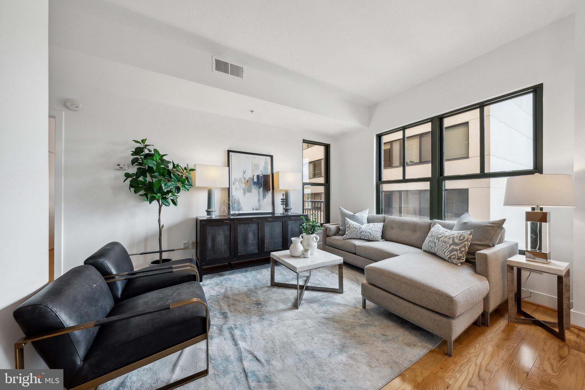 910 M St NW #609