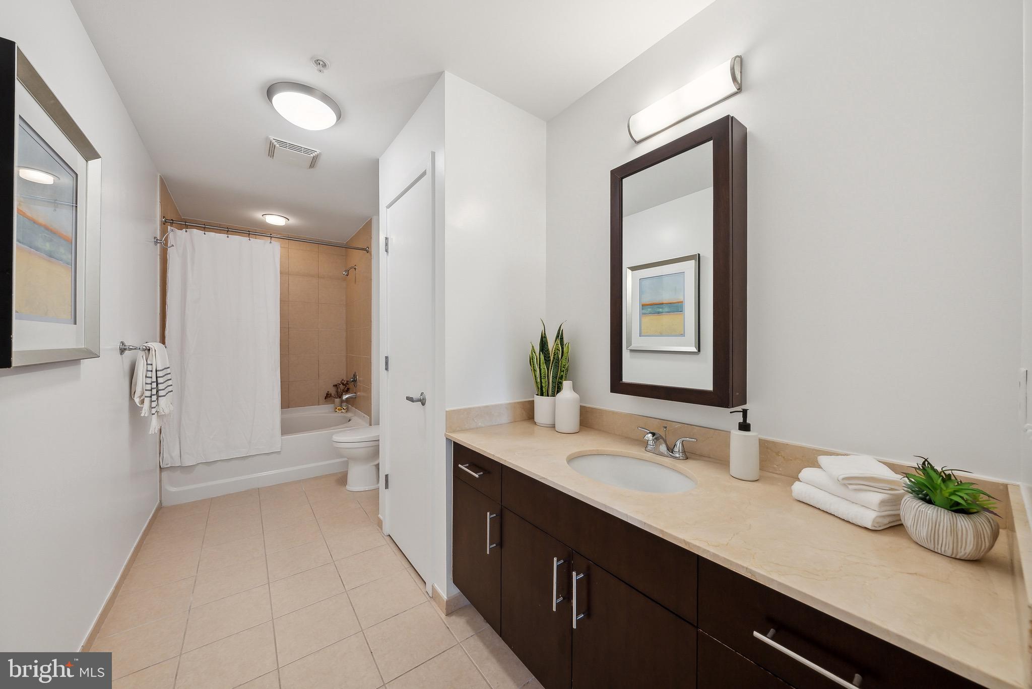 910 M St NW #609