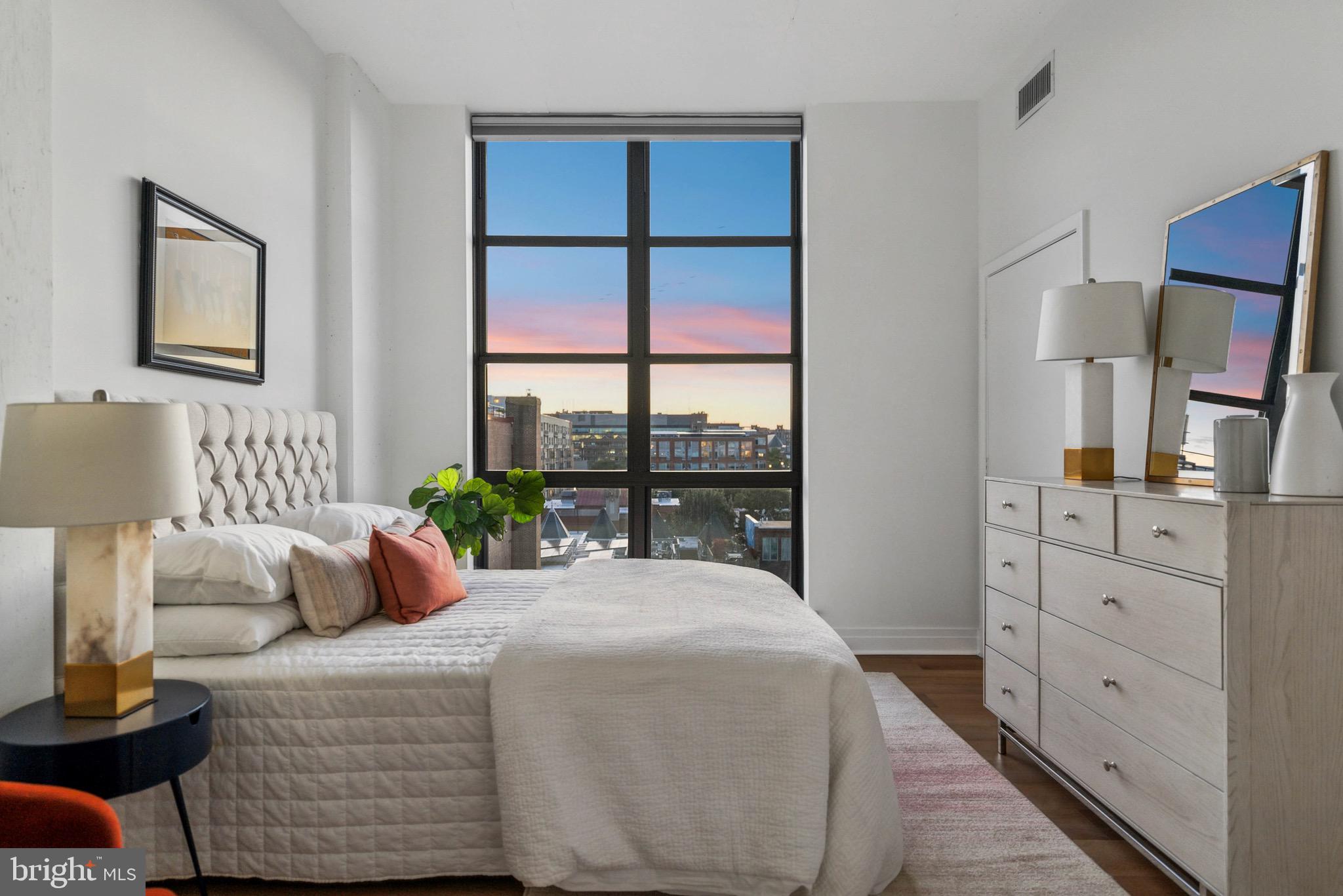 2020 12th St NW #603