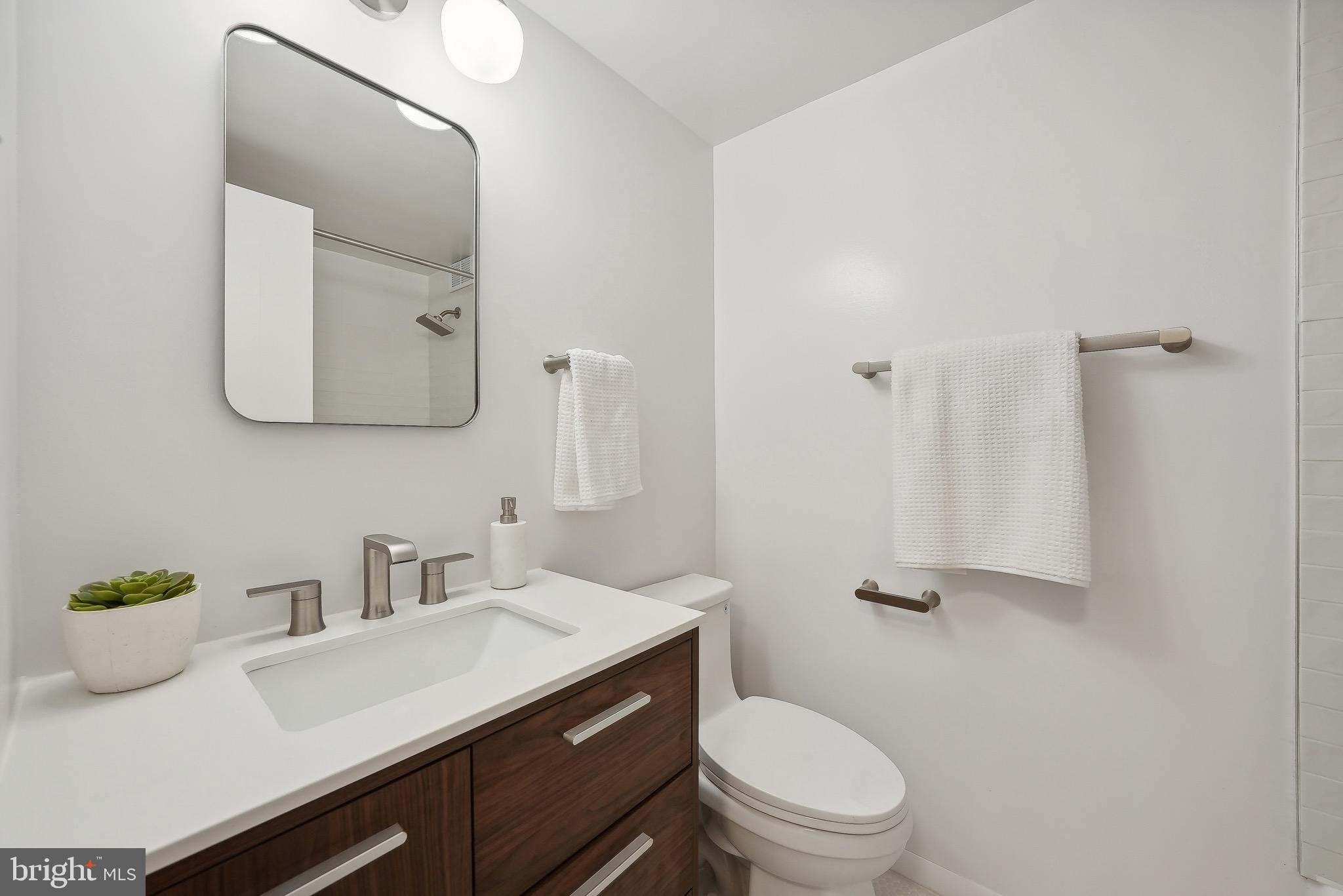 1711 Massachusetts Ave NW #732