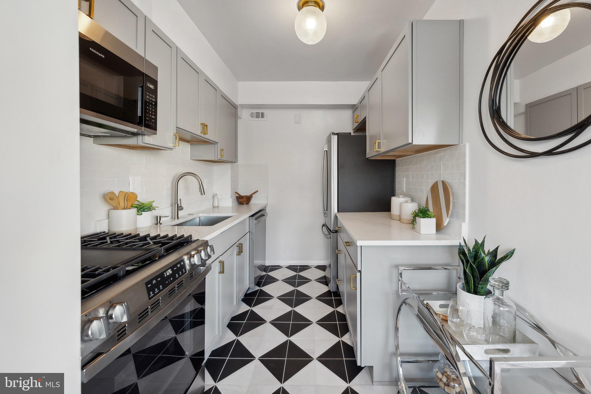 1711 Massachusetts Ave NW #732