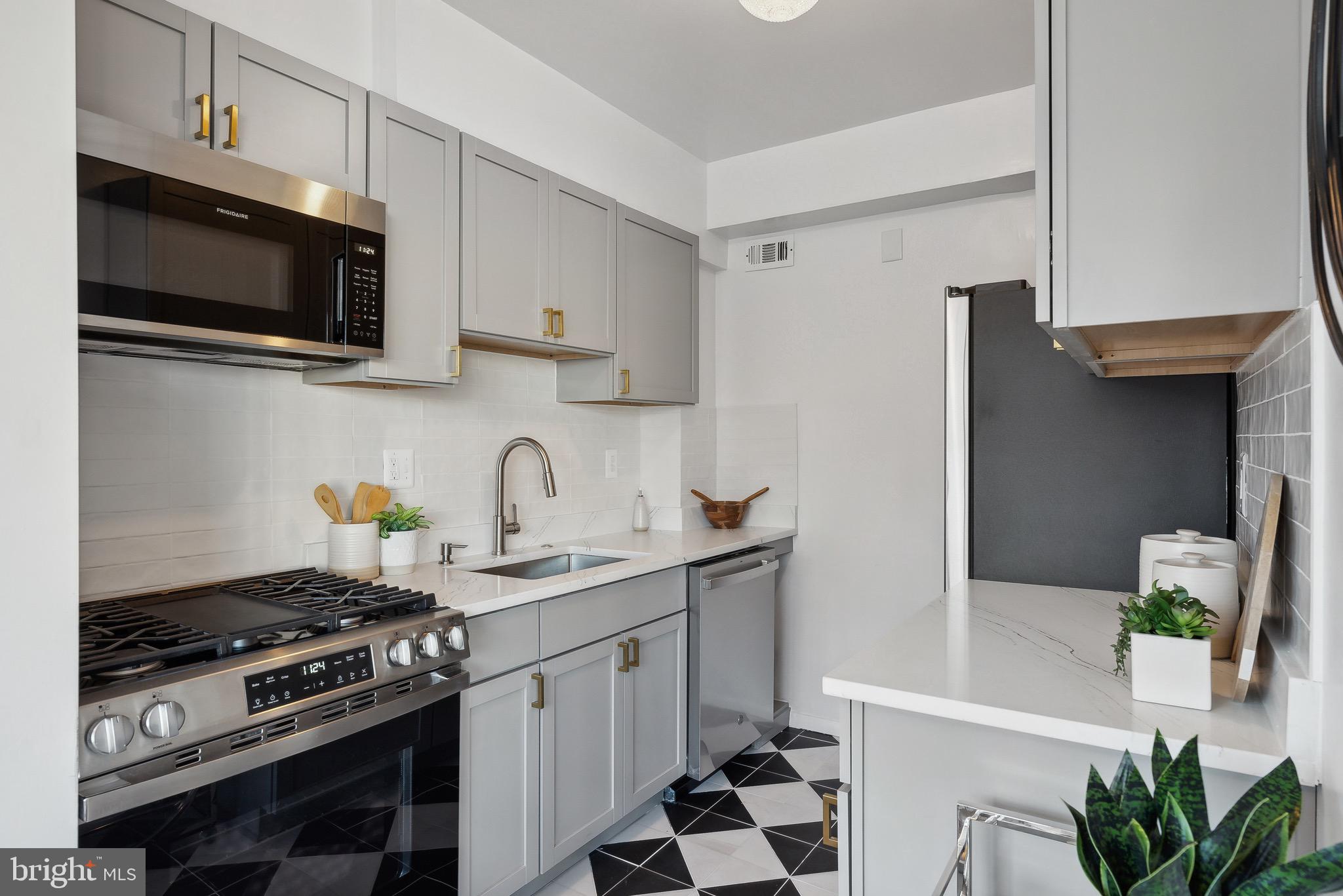 1711 Massachusetts Ave NW #732