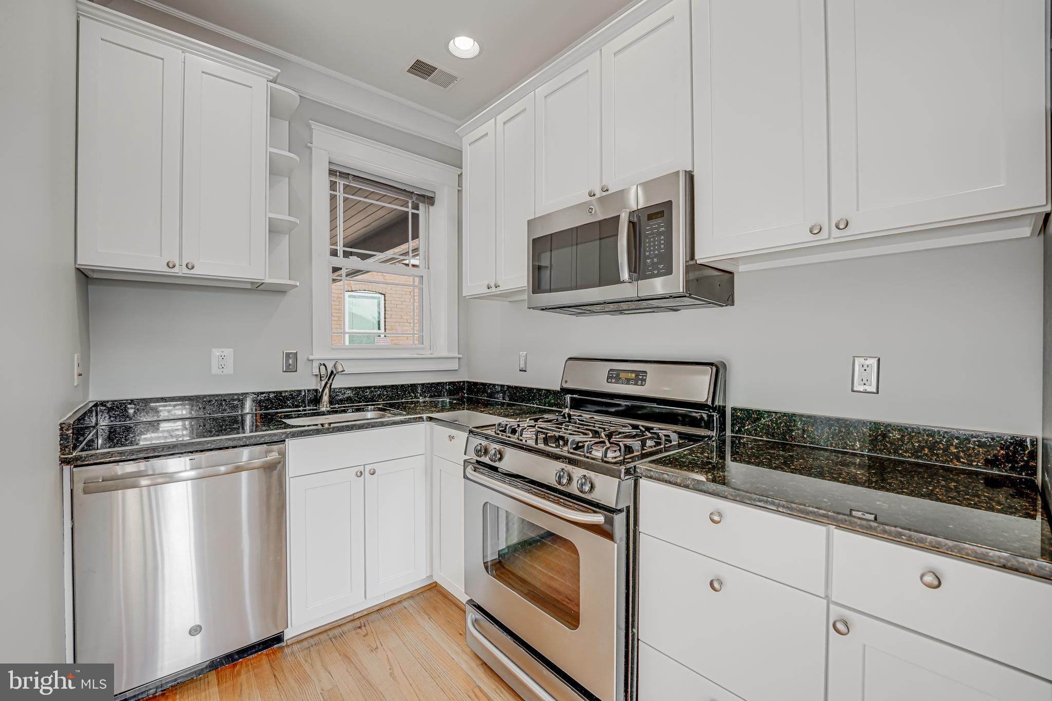 1408 10th St NW #302