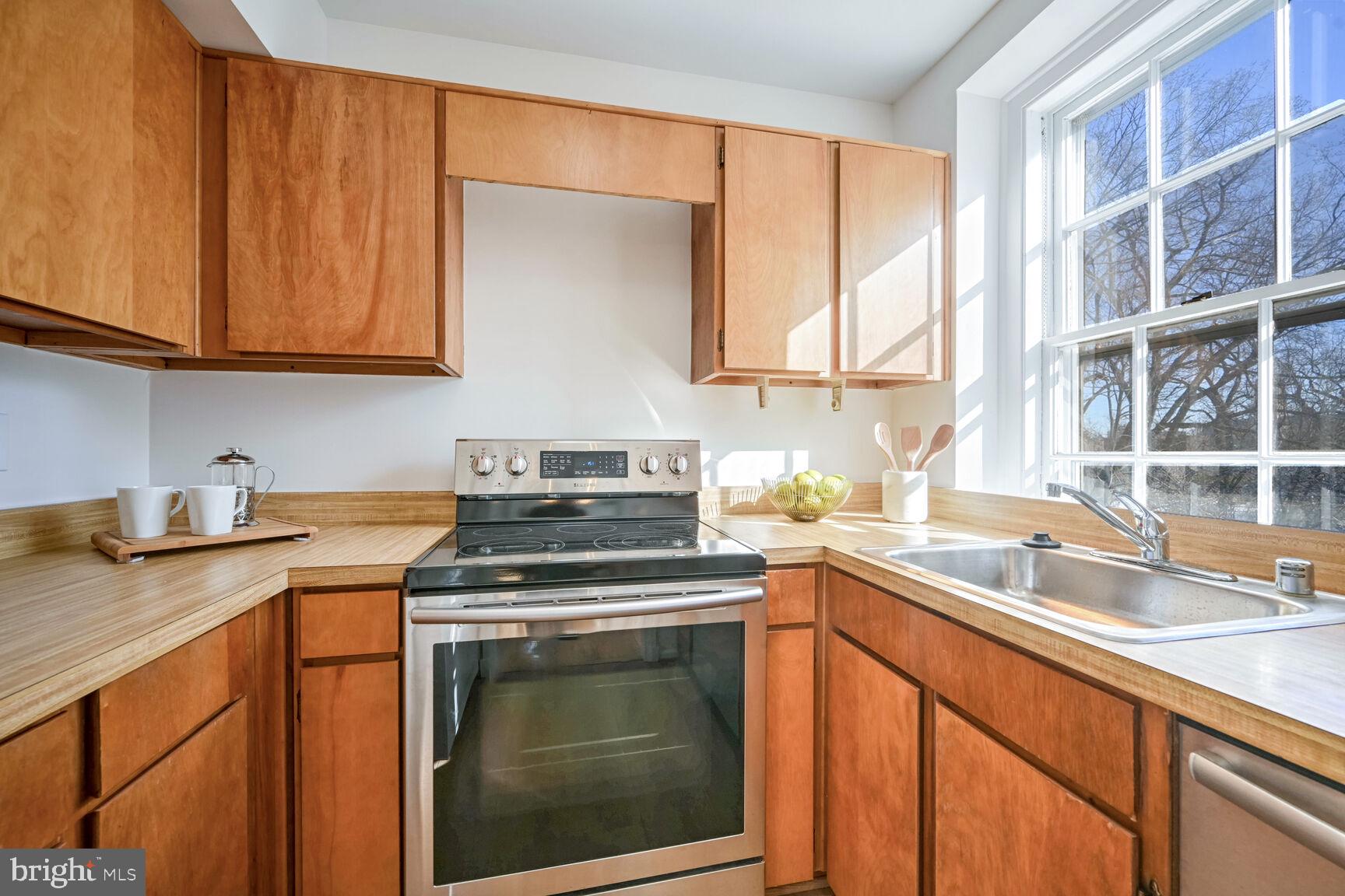 3940 Langley Ct NW #E635