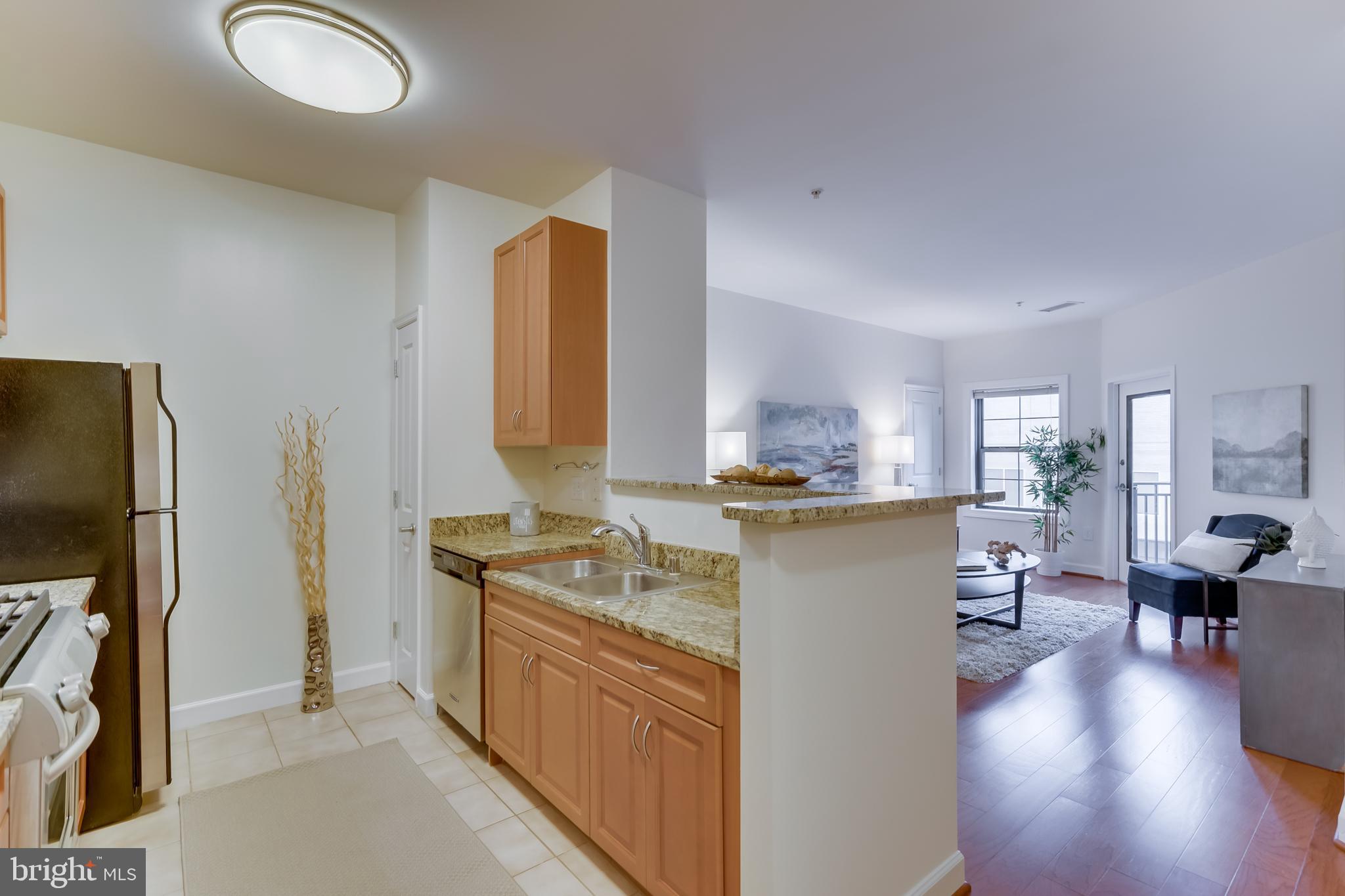 1111 25th St NW #909