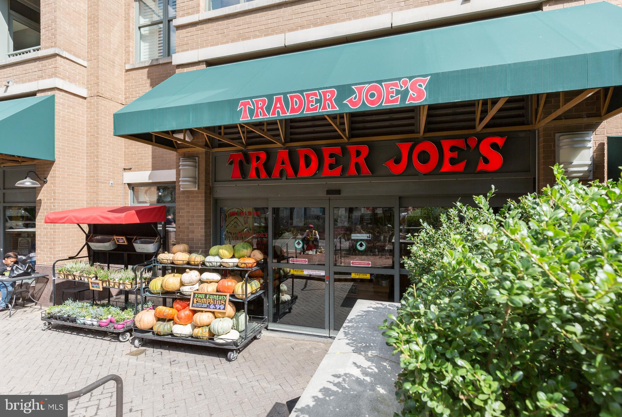 1111 25th St NW #909