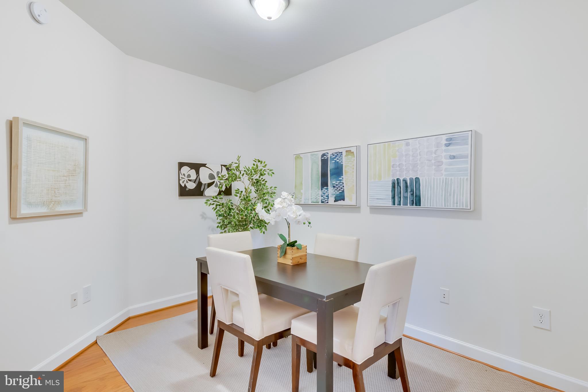 1111 25th St NW #909