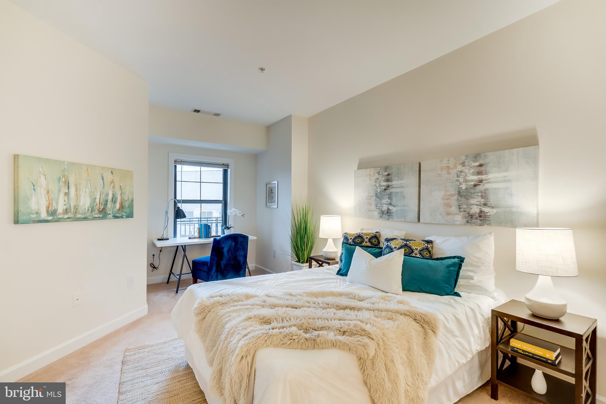 1111 25th St NW #909