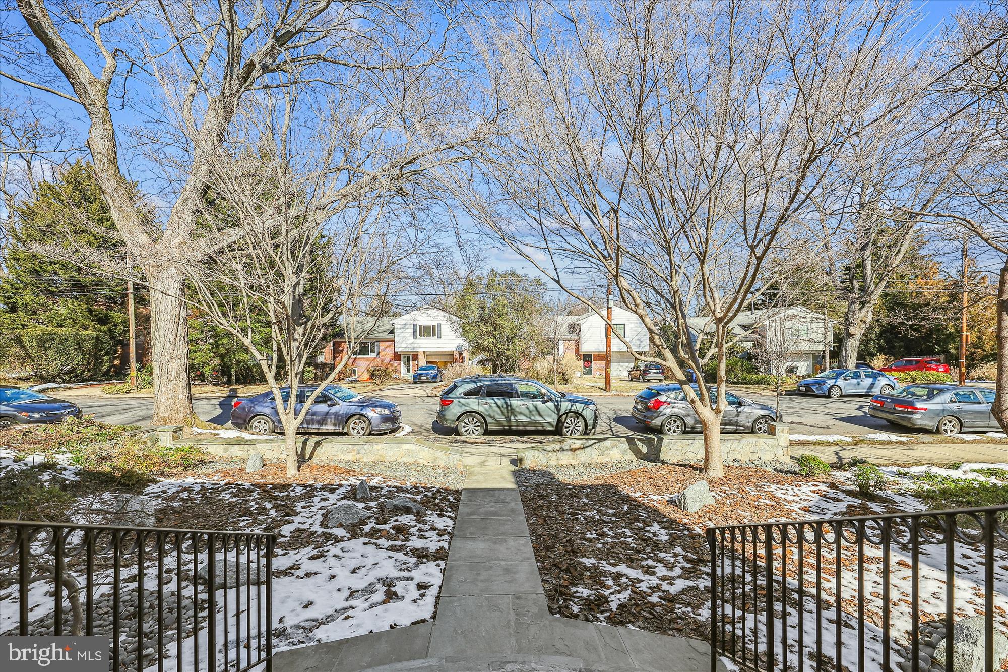 4522 Albemarle St NW