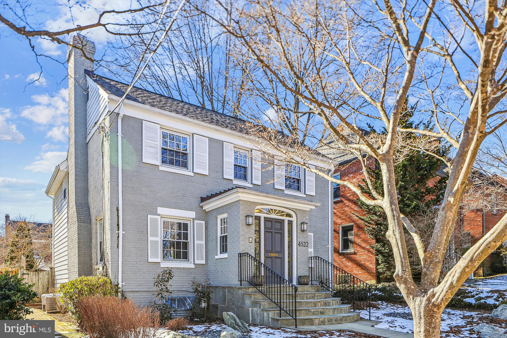 4522 Albemarle St NW