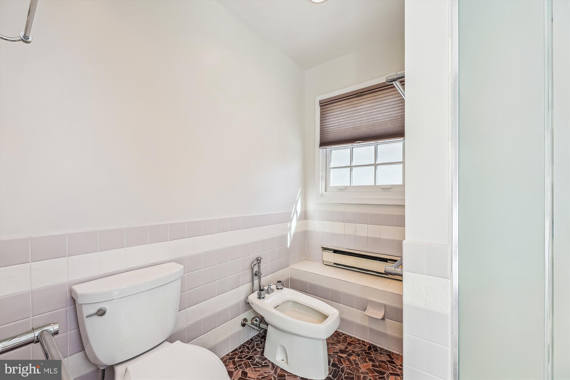 4522 Albemarle St NW