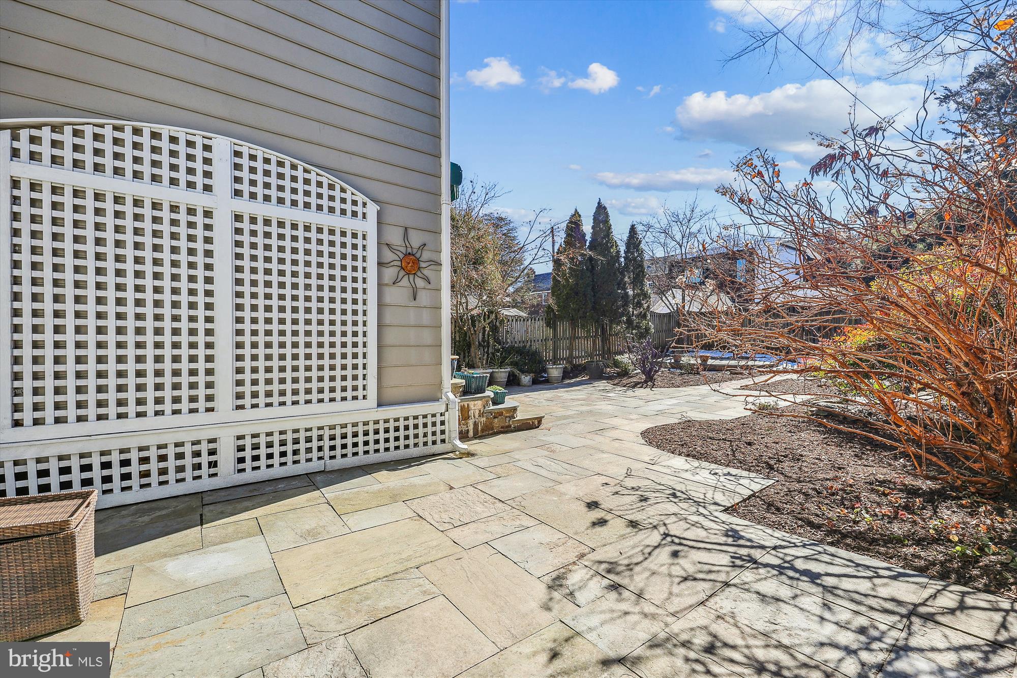 4522 Albemarle St NW