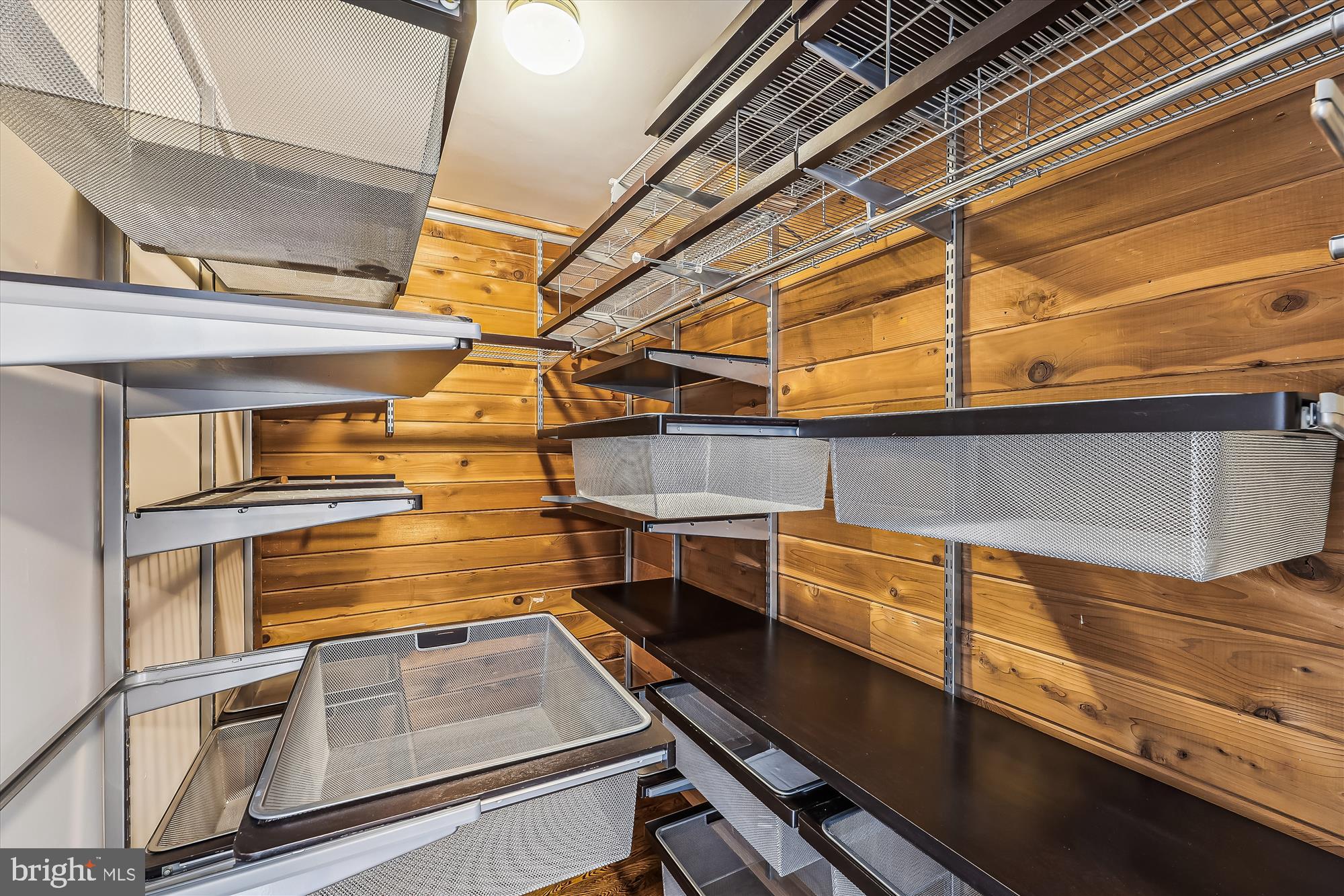 4522 Albemarle St NW