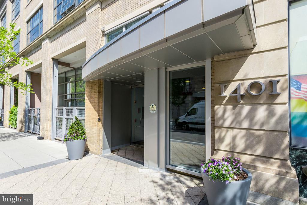 1401 Church St NW #217