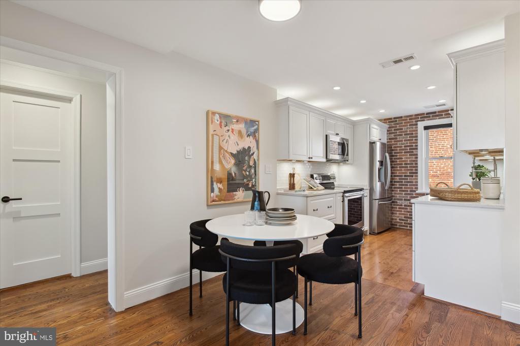 1724 17th St NW #81