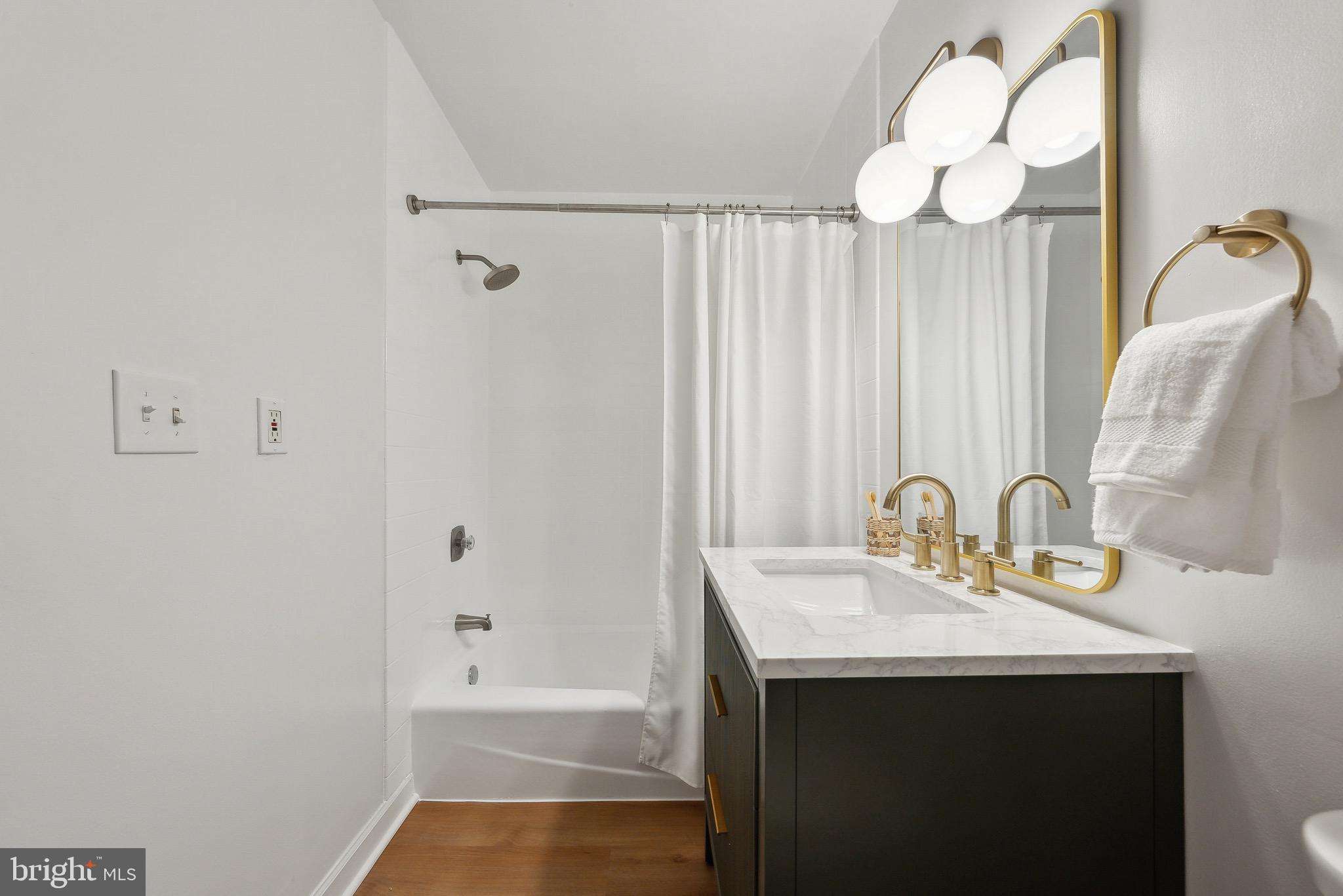 1830 17th St NW #506