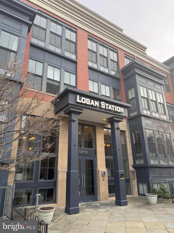 1210 R St NW #313