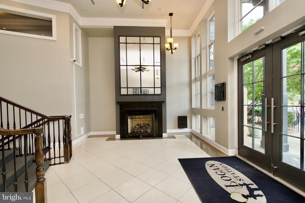 1210 R St NW #313