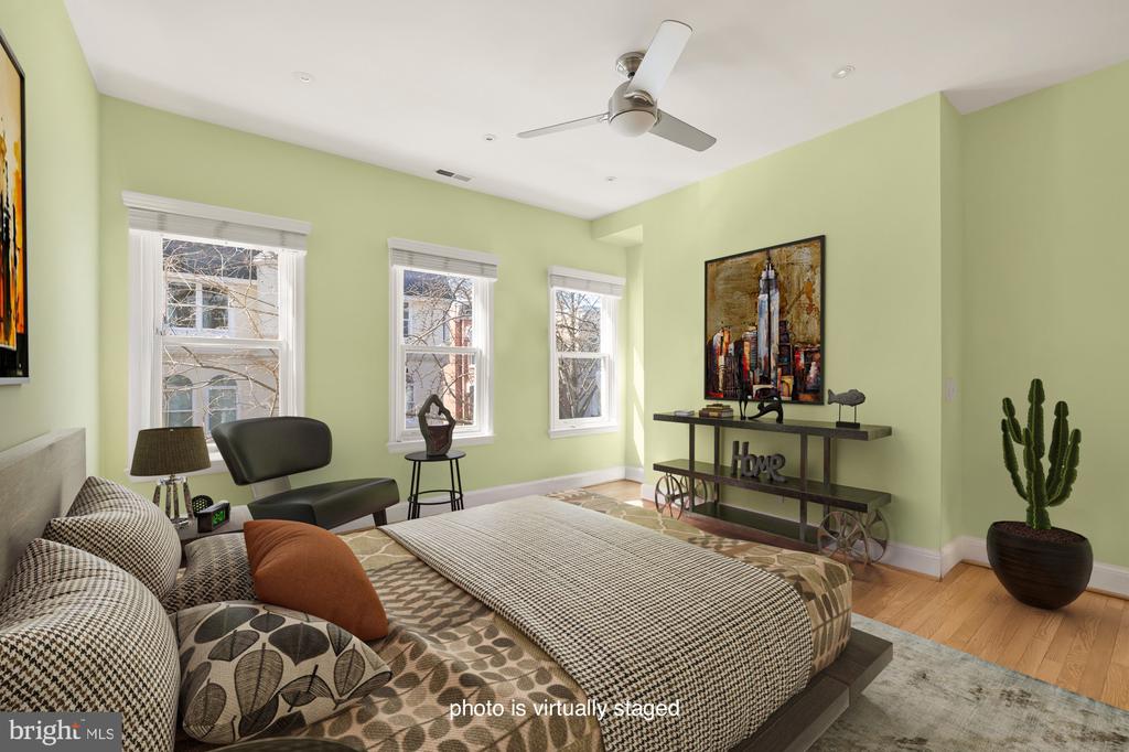 1407 Columbia St NW