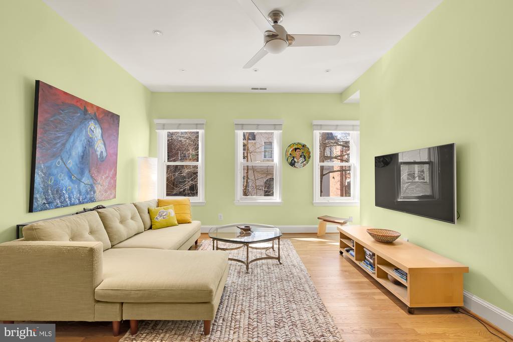 1407 Columbia St NW