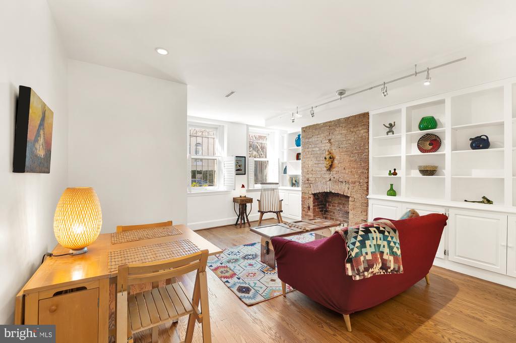 1407 Columbia St NW