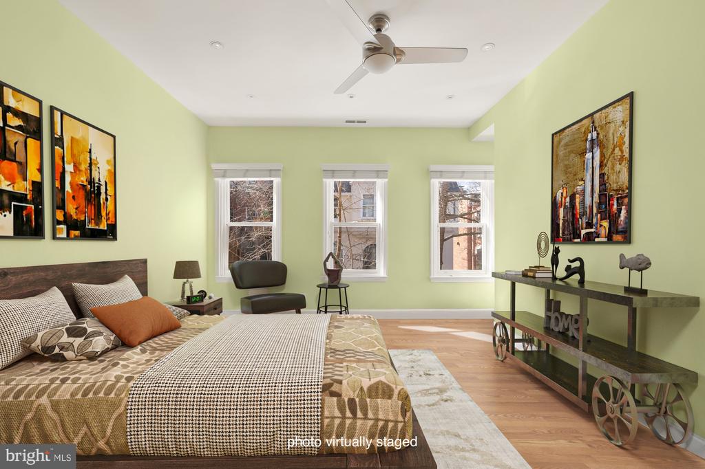 1407 Columbia St NW