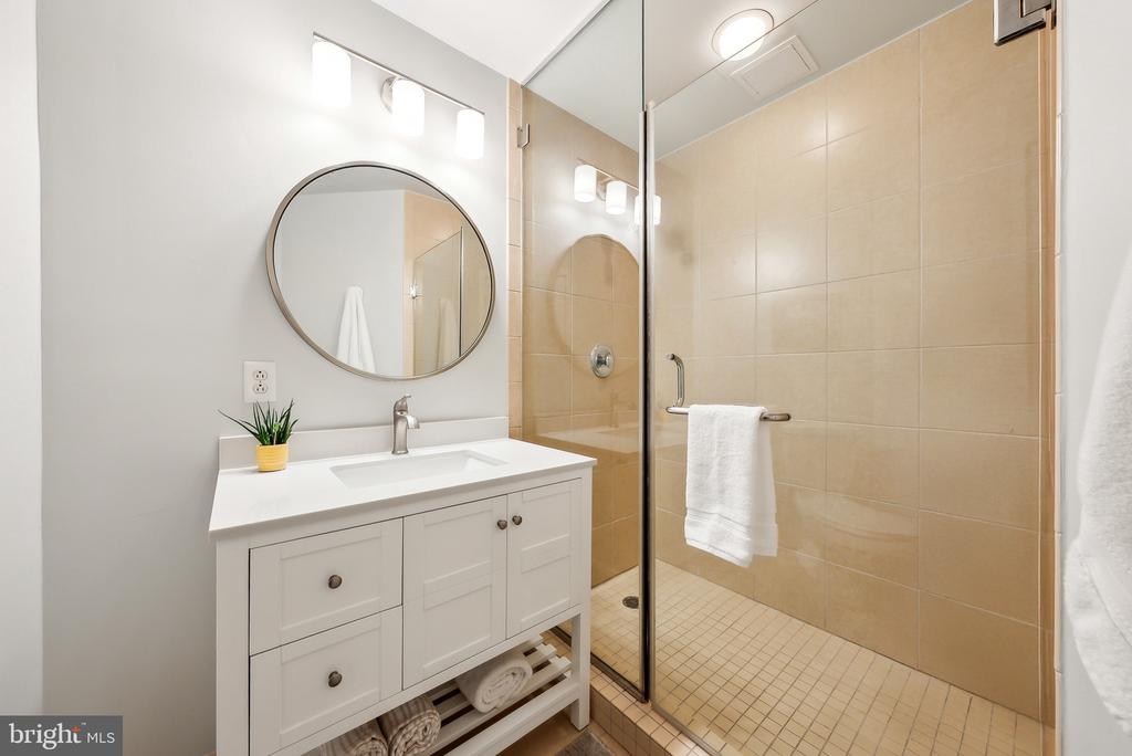 910 M St NW #310