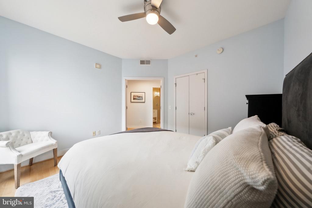 910 M St NW #310