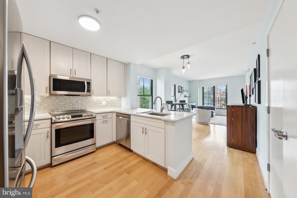 910 M St NW #310