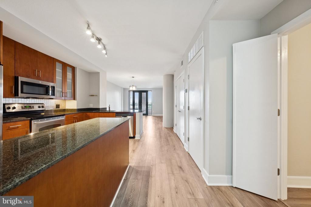 910 M ST NW #616