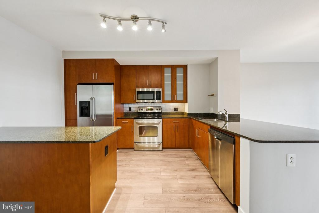 910 M ST NW #616