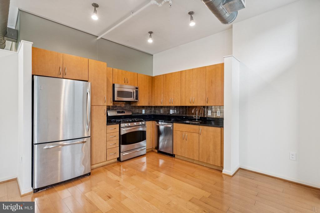 811 4TH ST NW #116