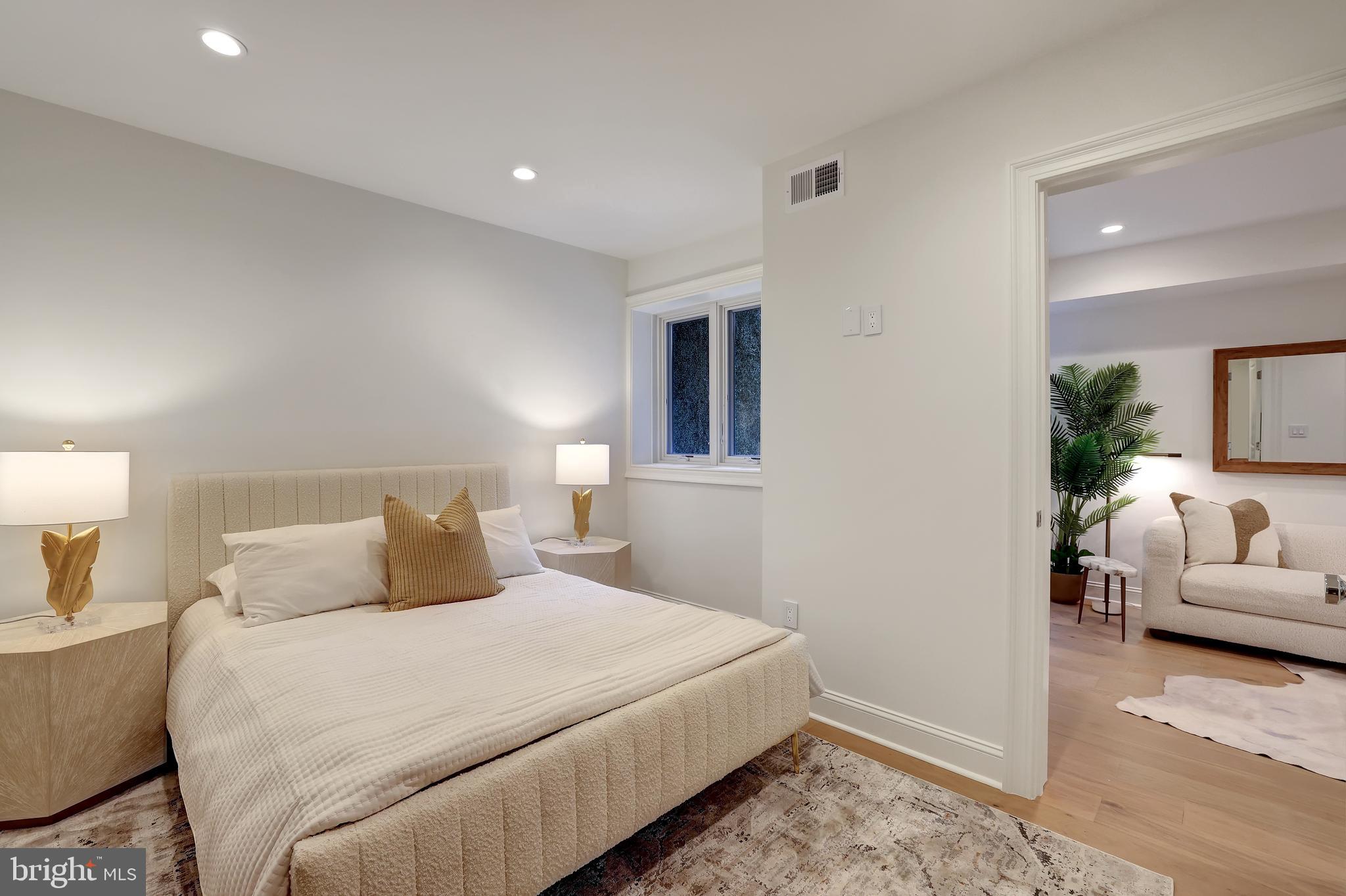 1335 11TH STREET NW 1