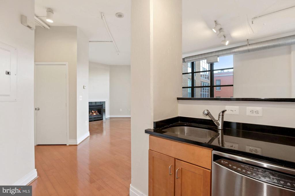 2020 12TH STREET NW 405