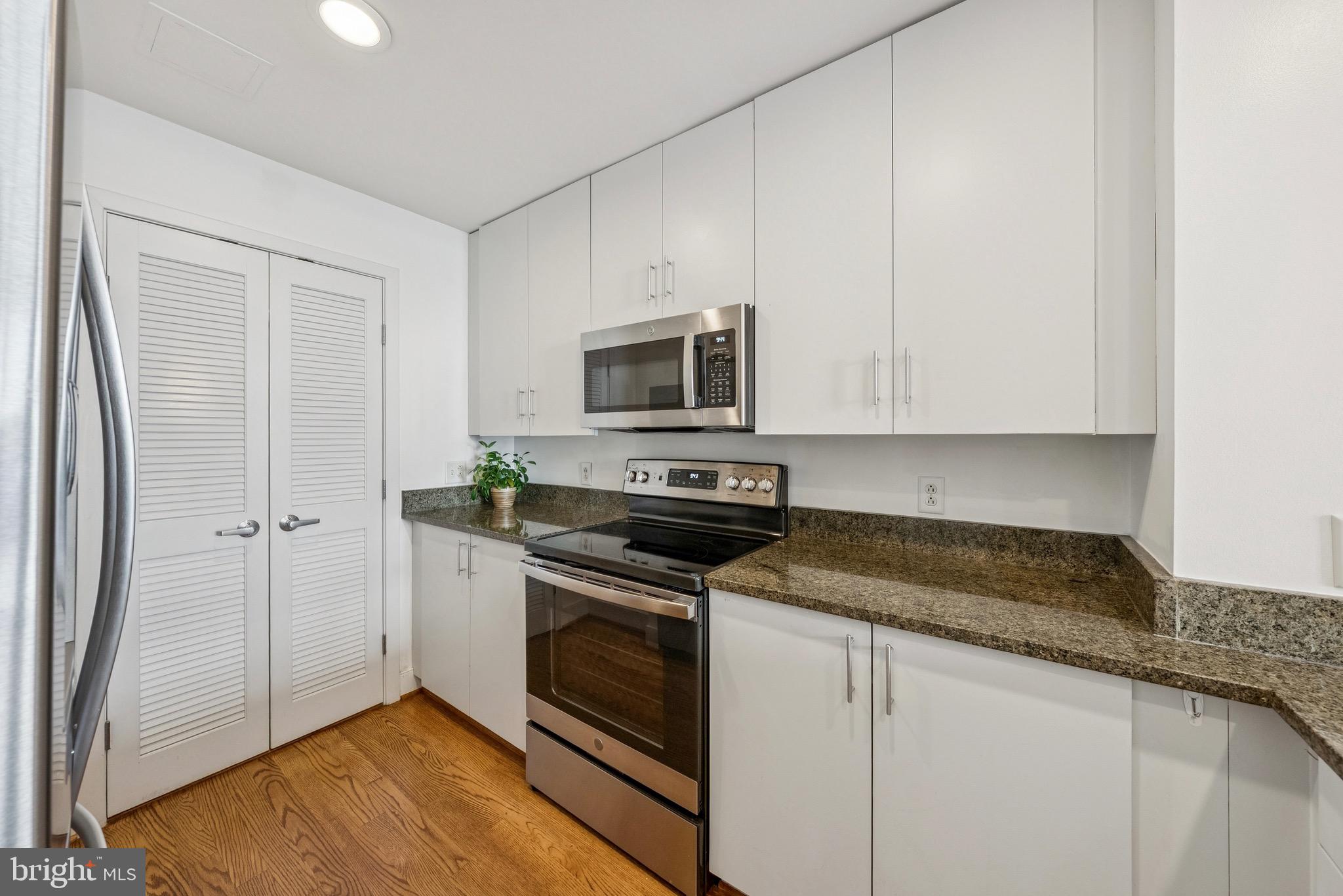 910 M STREET NW 1001