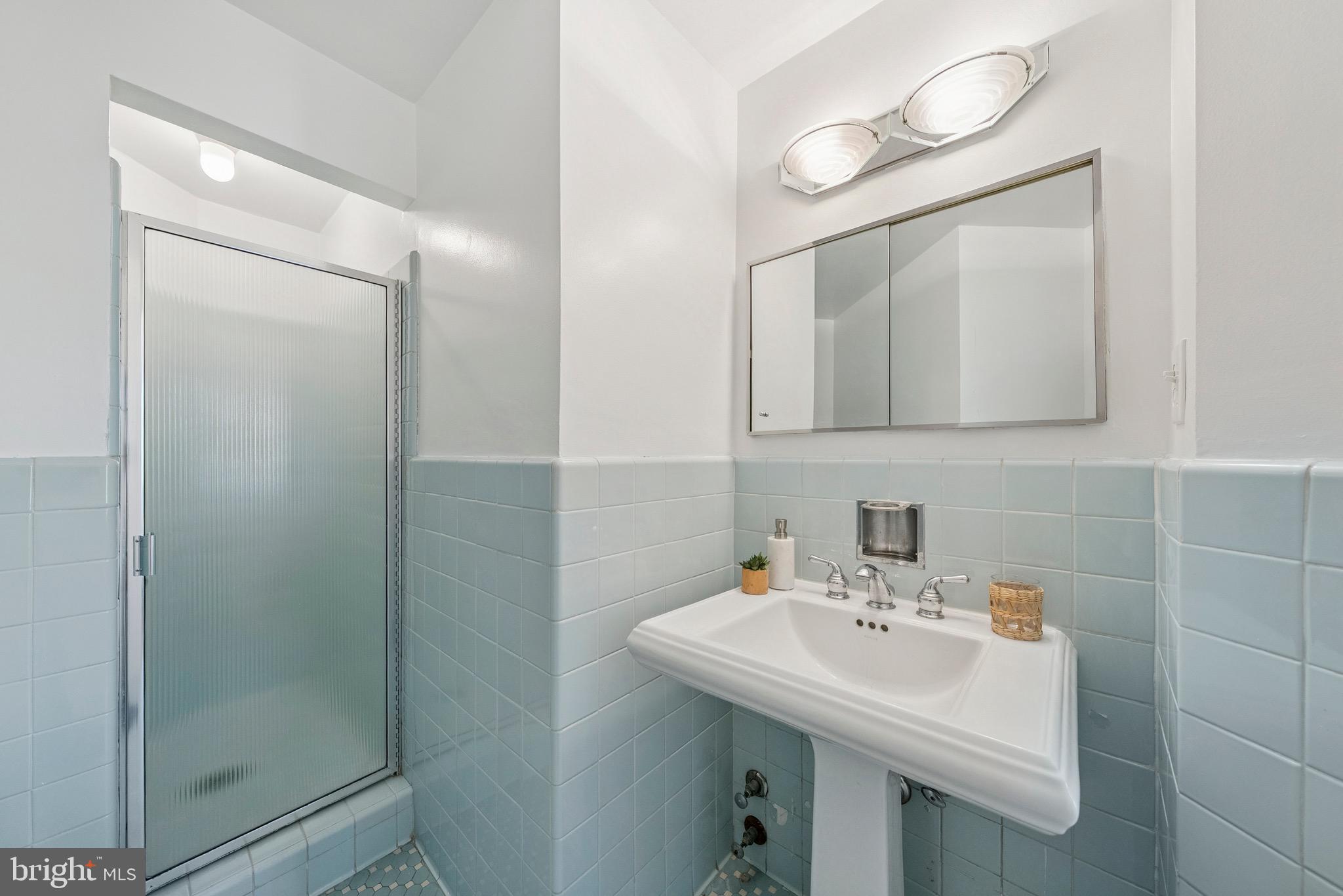 4740 CONNECTICUT AVENUE NW 709