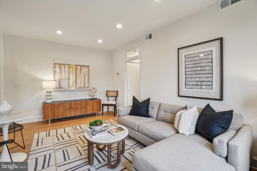 1401 COLUMBIA ROAD NW 403