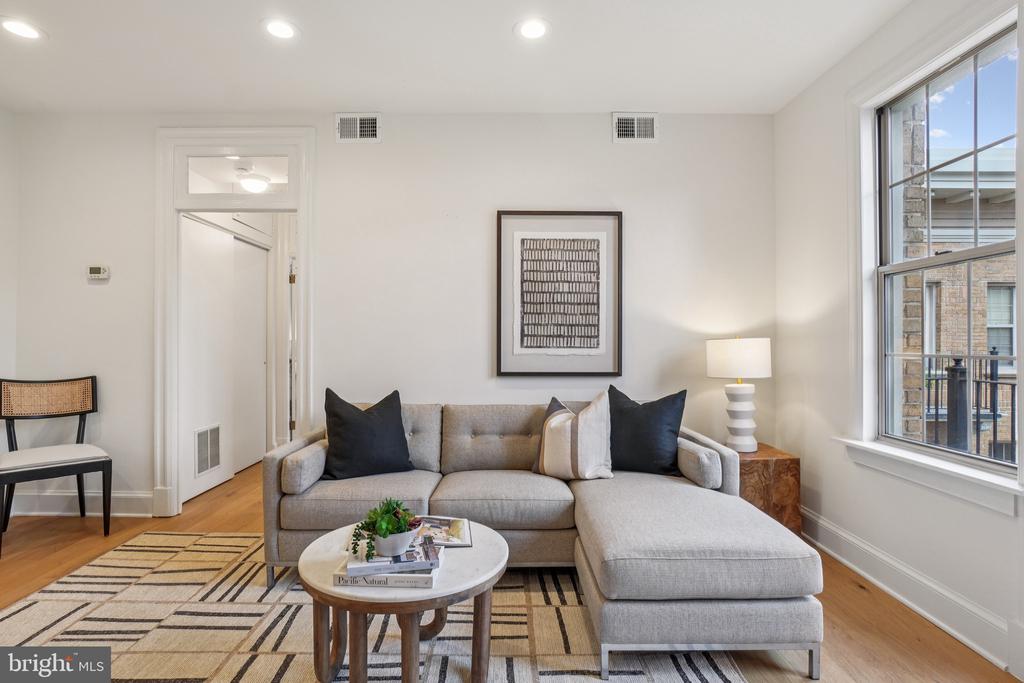 1401 COLUMBIA ROAD NW 403