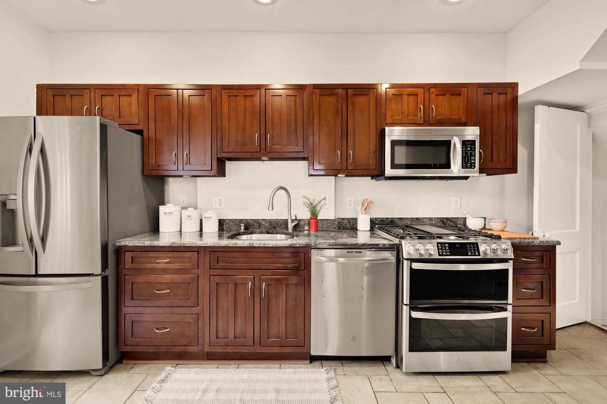 1312 RANDOLPH STREET NE