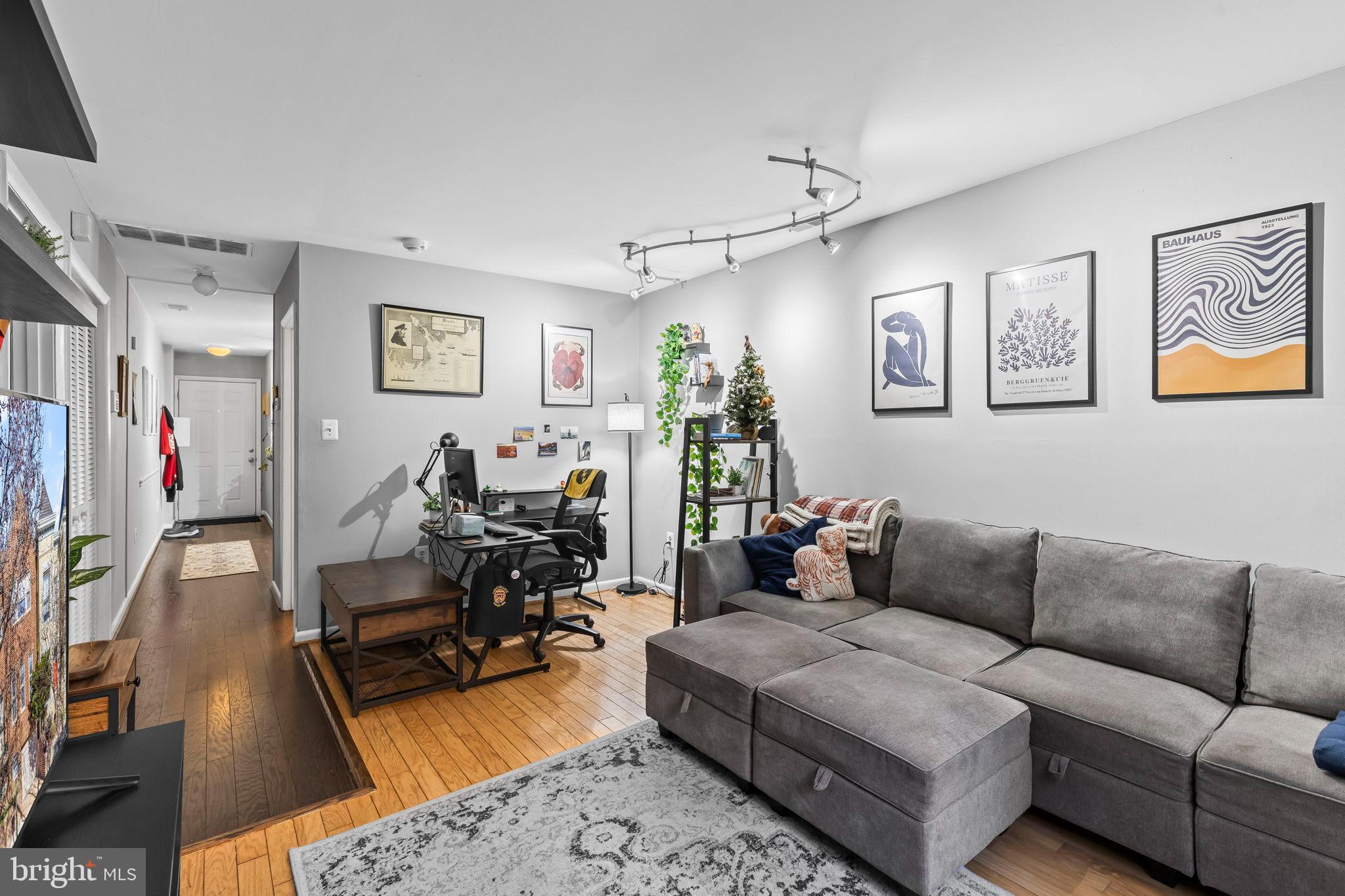 1729 NEWTON STREET NW