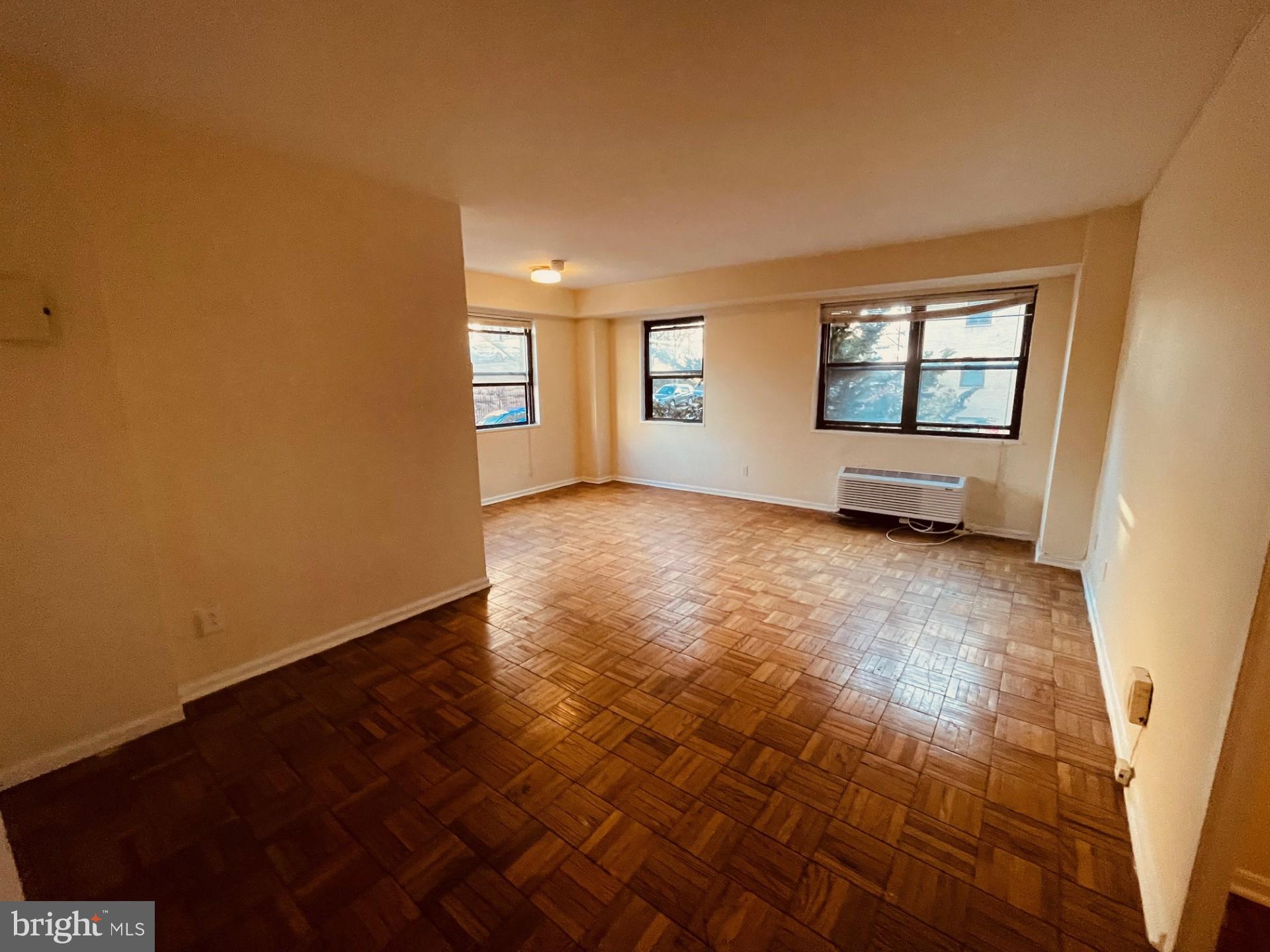 1801 CLYDESDALE PLACE NW 316