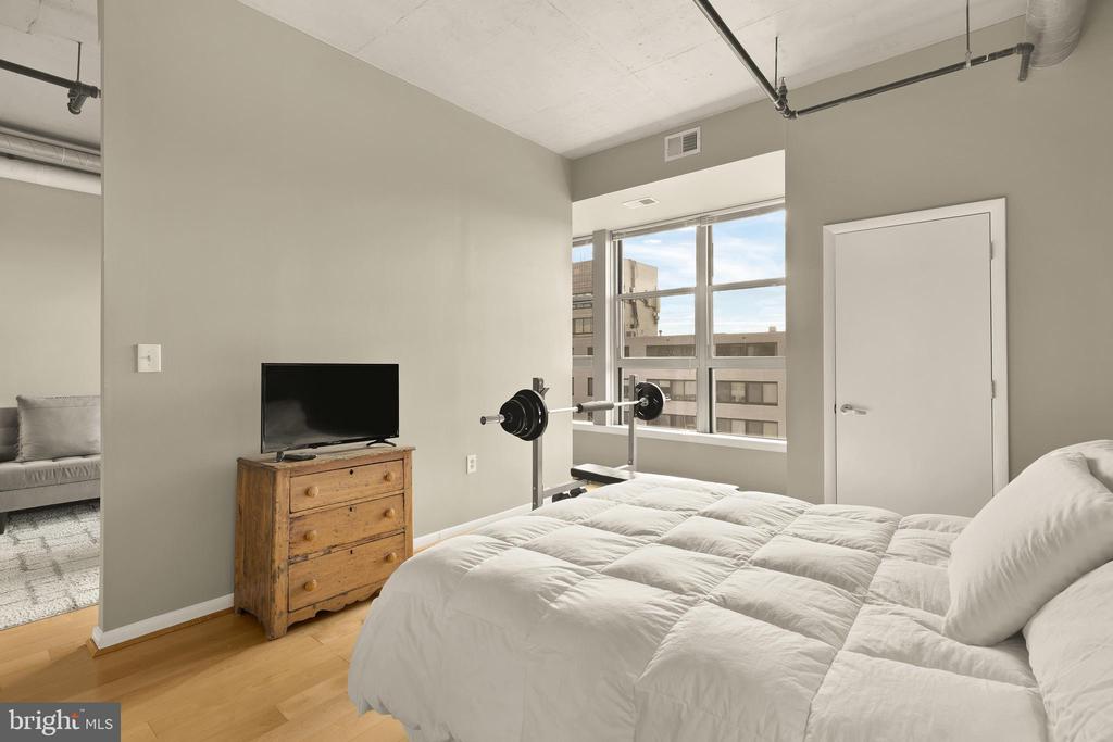 1300 N STREET NW Unit: 814