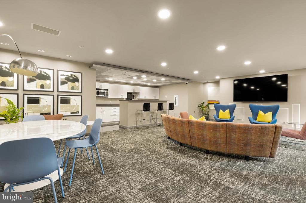 1300 N STREET NW Unit: 814